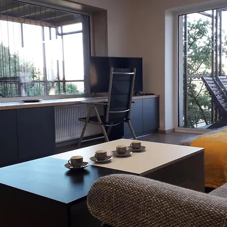 Vekose - S Terasou A Zahradou Apartmán *